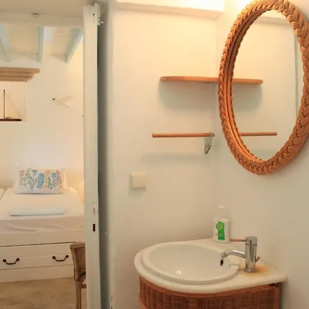 Charming Leros Hideaway | Serenity & Privacy Σπίτι διακοπών Άλιντα