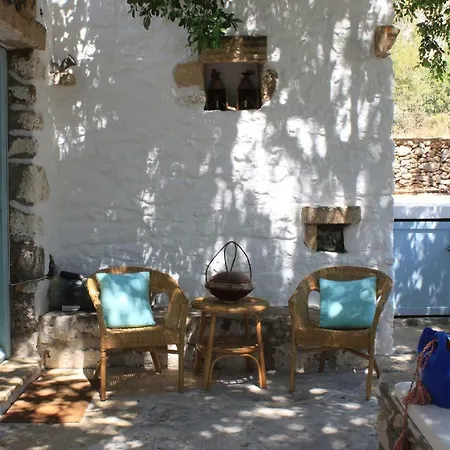 Tatil Evi Charming Leros Hideaway | Serenity & Privacy *