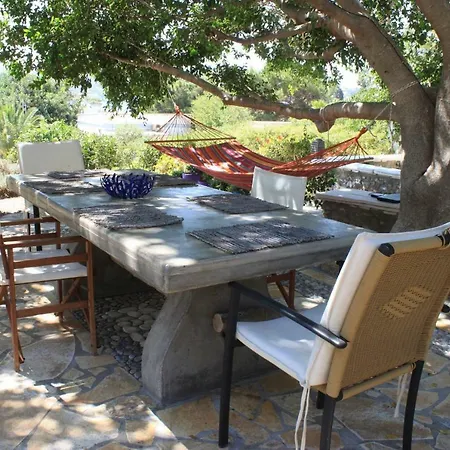 Charming Leros Hideaway | Serenity & Privacy Tatil Evi *